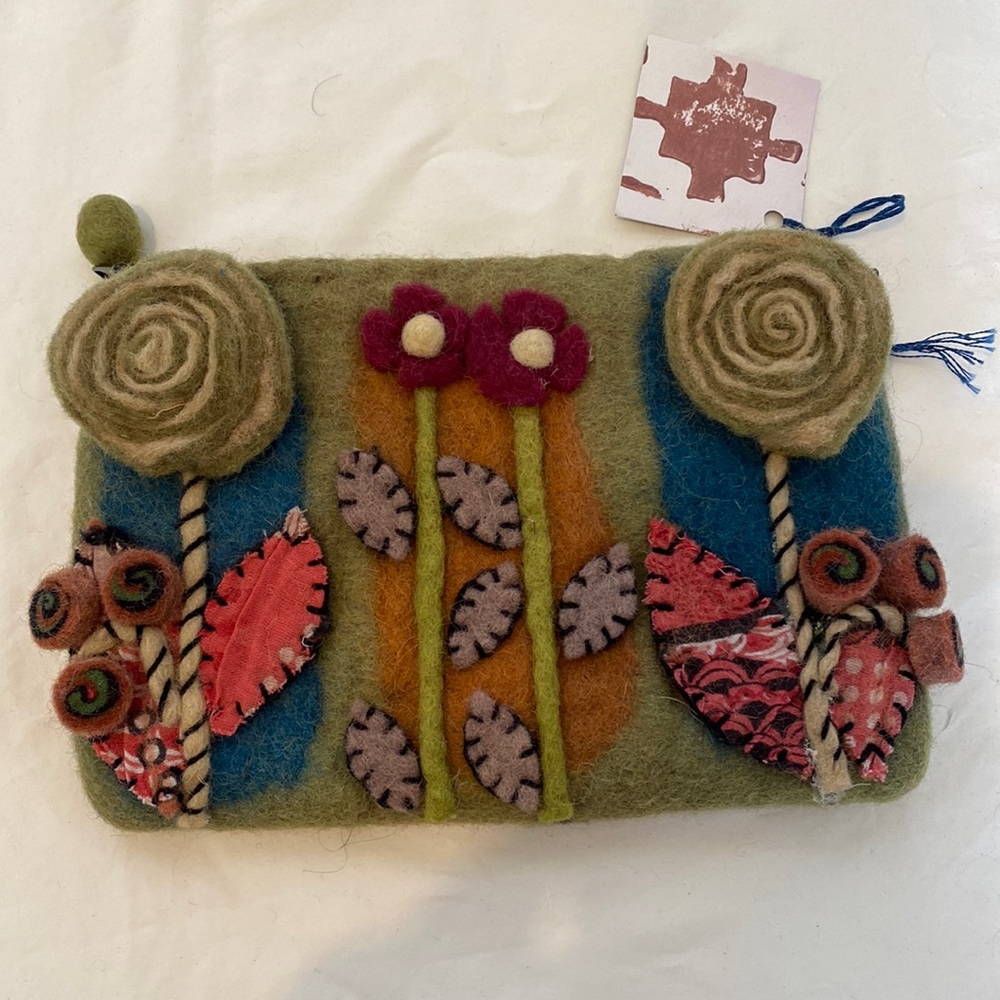 Rising tide felt purse